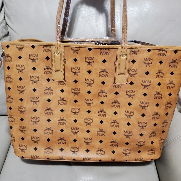 MCM Liz Reversible Large Tote-Cognac - Picture 6 of 8